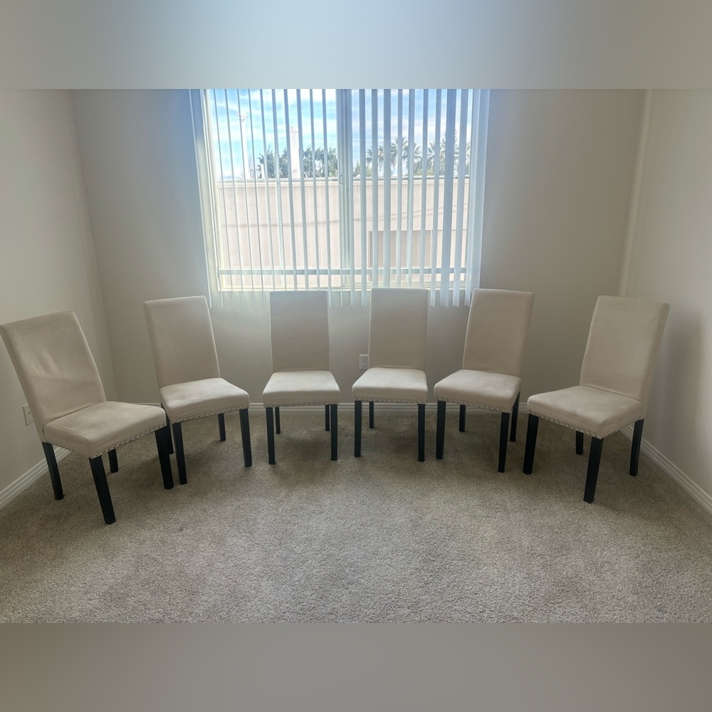 SIX RUSTIC DINING CHAIRS
